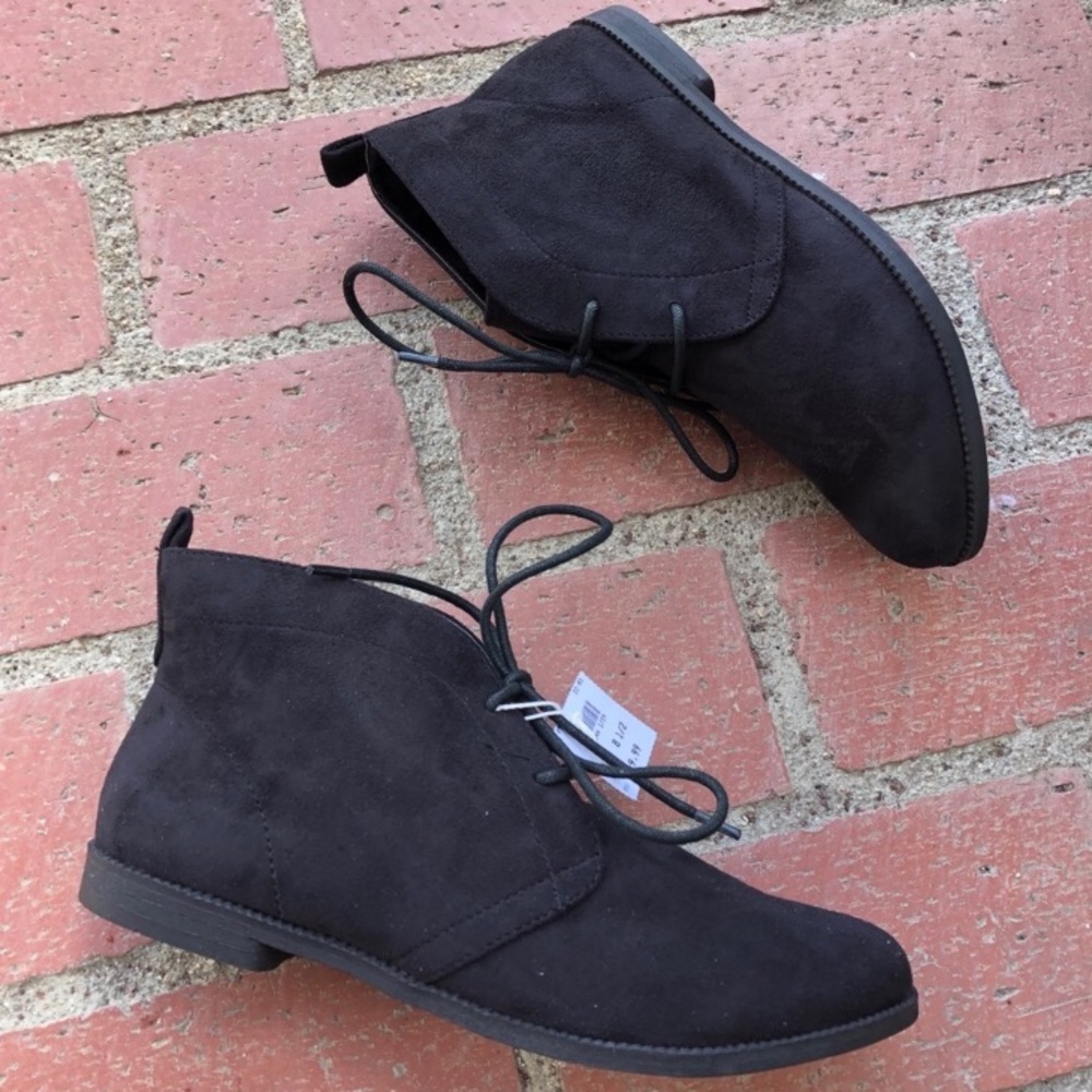 NIB Black Suede Lace Up Boots Faux Vegan Z London